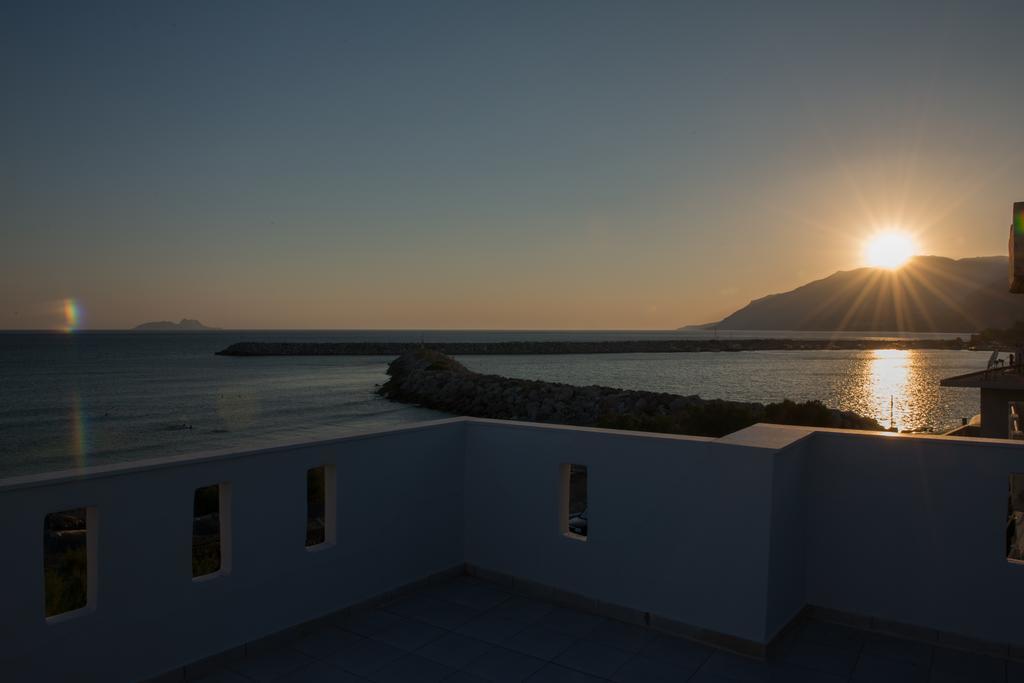 Apartamento Golden Sun Kokkinos Pirgos Exterior foto